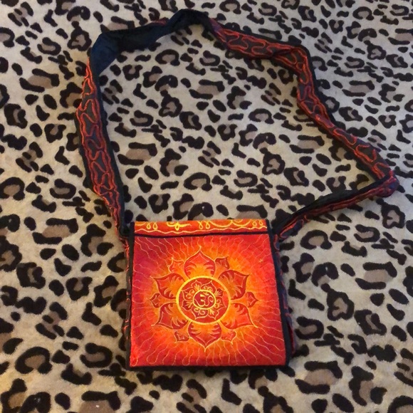 NWOT 100% cotton boho style crossbody bag - Picture 2 of 6
